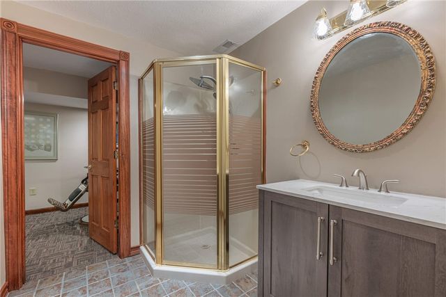 130 Edinburgh Drive, Springboro, OH 45066