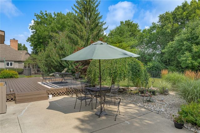 130 Edinburgh Drive, Springboro, OH 45066