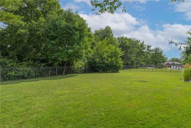 130 Edinburgh Drive, Springboro, OH 45066