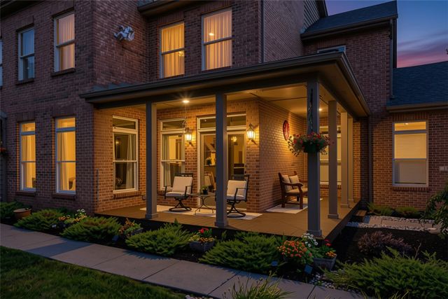 130 Edinburgh Drive, Springboro, OH 45066