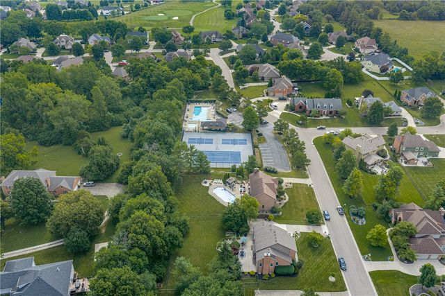 130 Edinburgh Drive, Springboro, OH 45066