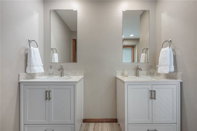 130 Edinburgh Drive, Springboro, OH 45066