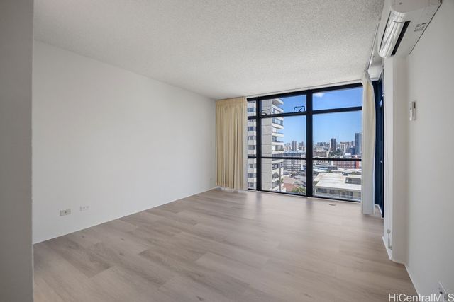 1015 Wilder Avenue 503, Honolulu, HI 96822