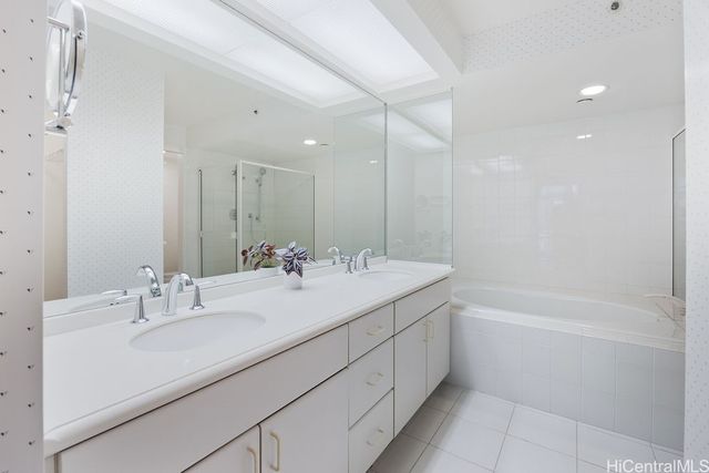 1015 Wilder Avenue 503, Honolulu, HI 96822