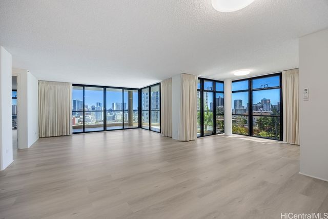 1015 Wilder Avenue 503, Honolulu, HI 96822