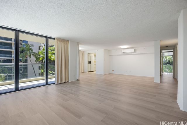 1015 Wilder Avenue 503, Honolulu, HI 96822