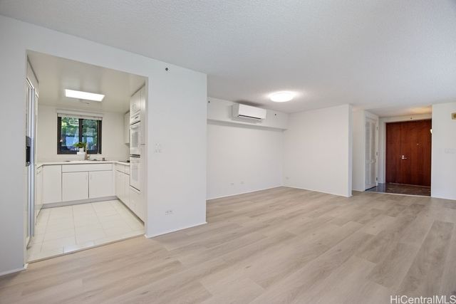 1015 Wilder Avenue 503, Honolulu, HI 96822
