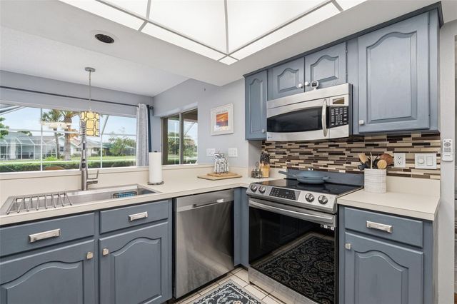 926 SKLAR DRIVE W, Venice, FL 34293