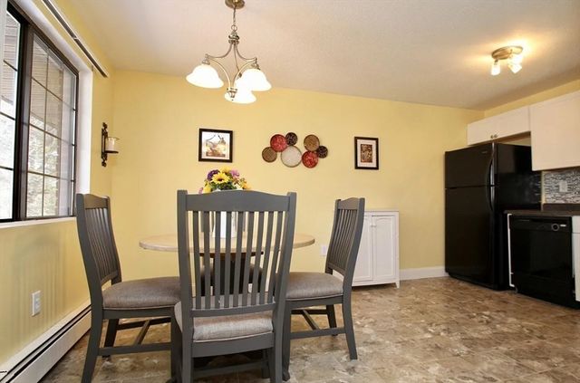 2200 Skyline Dr 6, Lowell, MA 01854