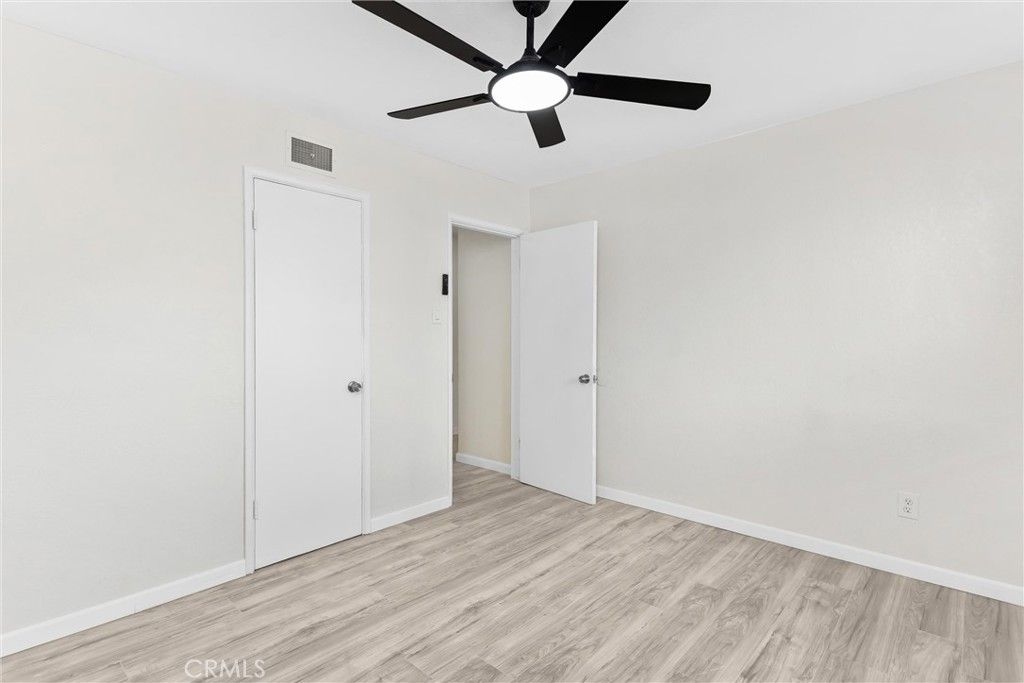 Image 21 of property listing at 15944 Wintun Road, Apple Valley, CA 92307