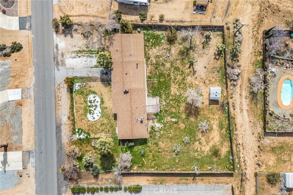 Image 47 of property listing at 15944 Wintun Road, Apple Valley, CA 92307