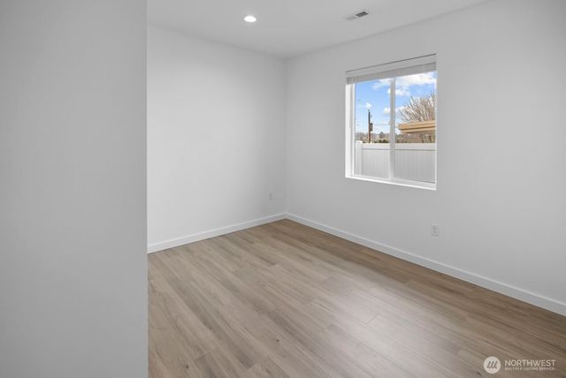 1122 W Ashley Way, Moses Lake, WA 98837