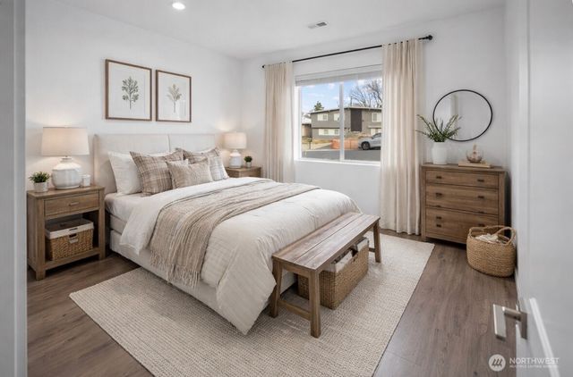 1122 W Ashley Way, Moses Lake, WA 98837