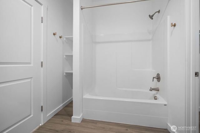 1122 W Ashley Way, Moses Lake, WA 98837