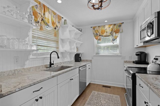 357 Russell Lane, Decatur, TN 37322