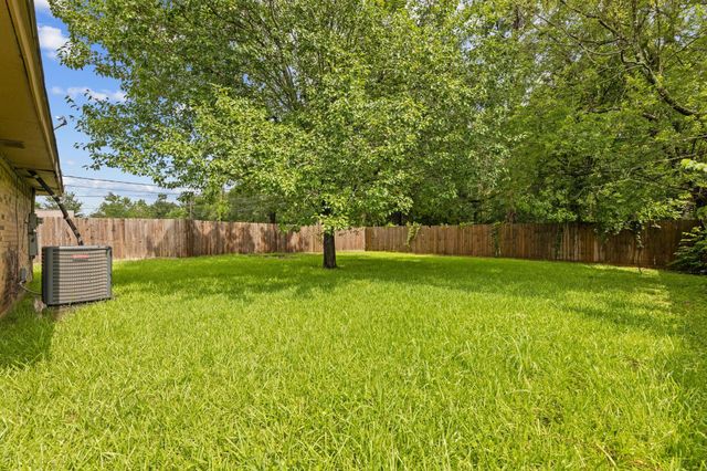 707 Magnolia Avenue, Crosby, TX 77532