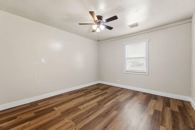 707 Magnolia Avenue, Crosby, TX 77532