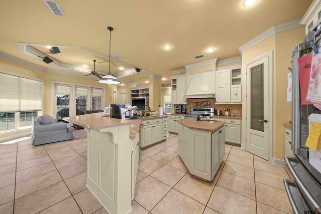 264 County Road 1431, Jacksonville, TX 75766