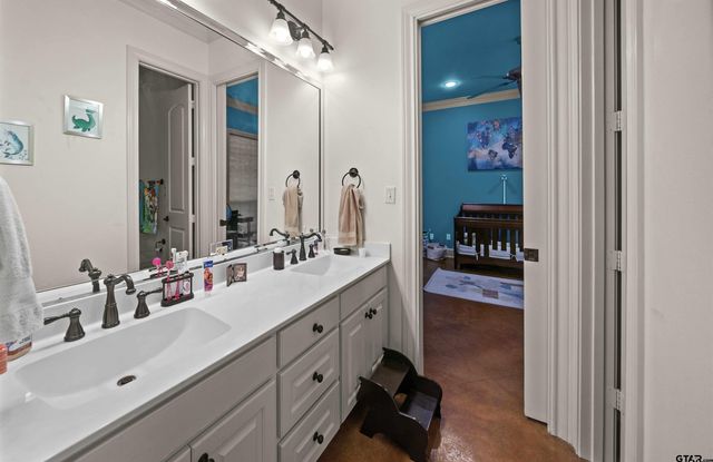 264 County Road 1431, Jacksonville, TX 75766