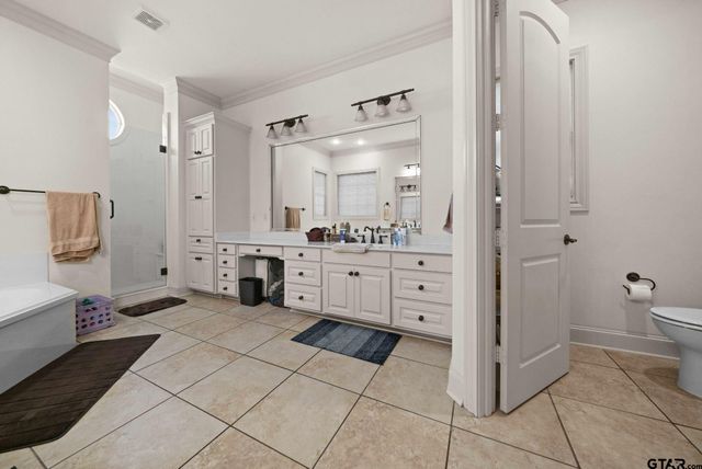 264 County Road 1431, Jacksonville, TX 75766