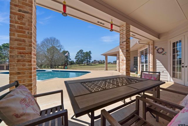 264 County Road 1431, Jacksonville, TX 75766