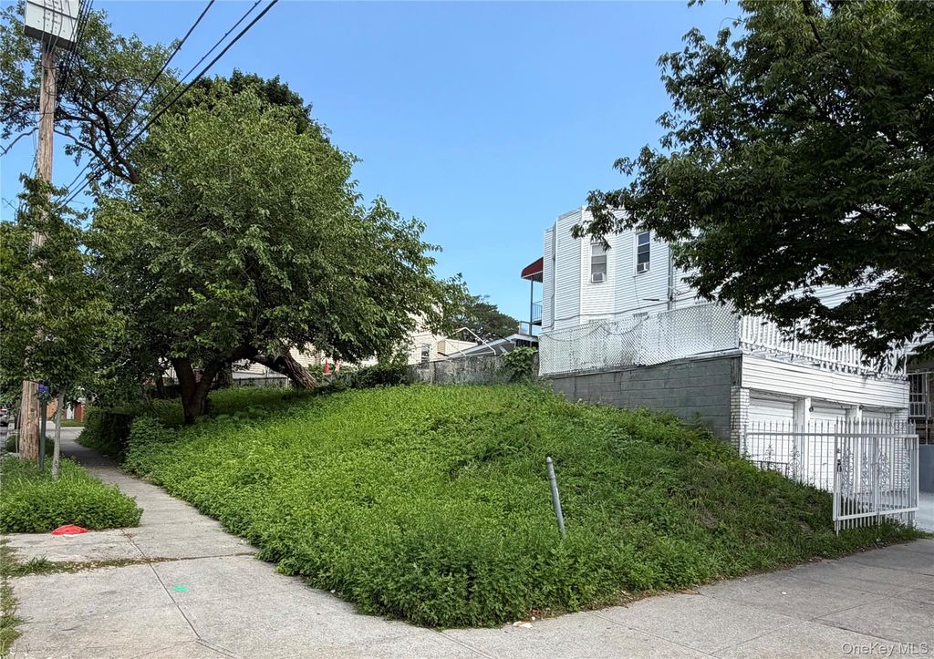 846 Olmstead Avenue, Bronx, NY 10473