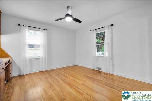 765 Parkway Road, Allentown City, PA 18104