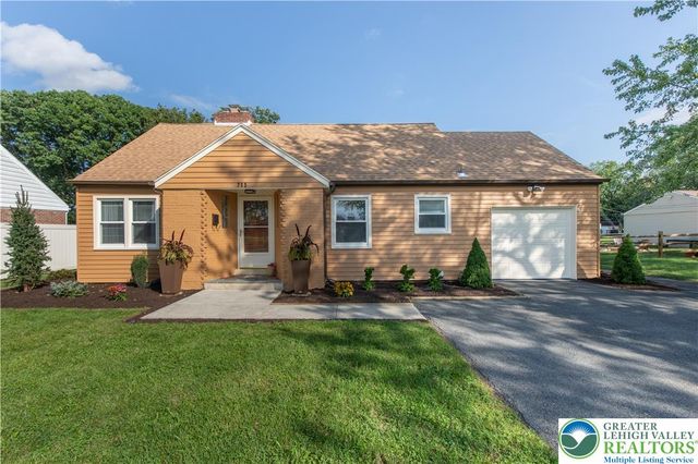 765 Parkway Road, Allentown City, PA 18104
