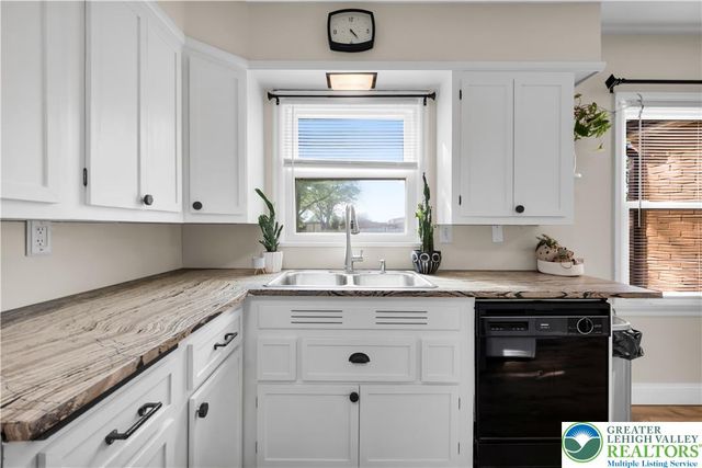 765 Parkway Road, Allentown City, PA 18104