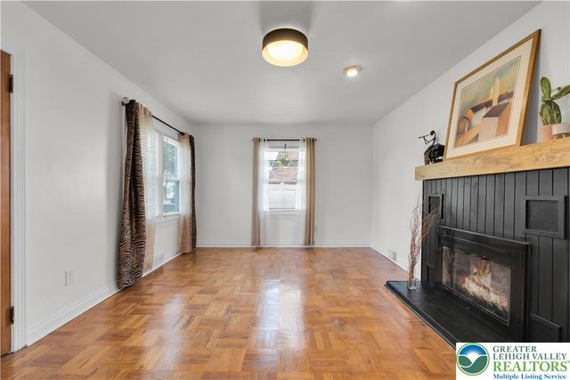 765 Parkway Road, Allentown City, PA 18104