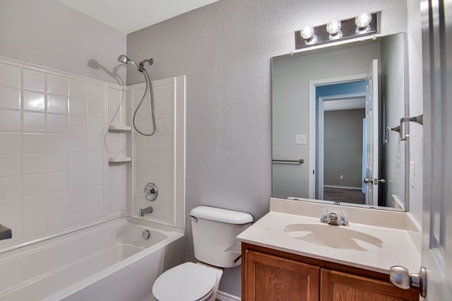 1817 Kittredge Way, Fort Worth, TX 76247