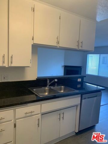 4353 Coldwater Canyon Avenue 305, Studio City, CA 91604