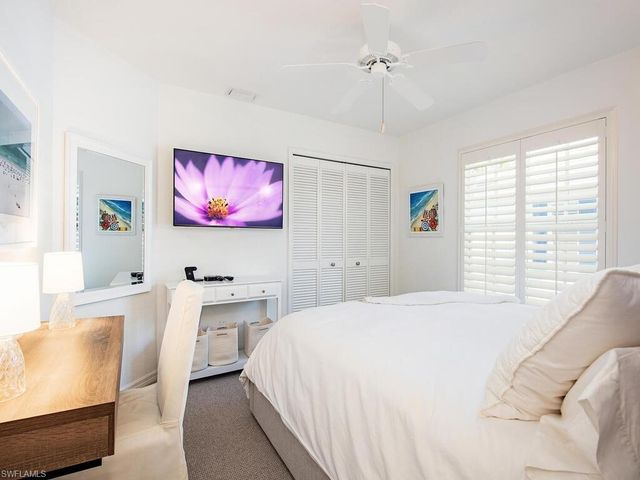 7074 Barrington CIR 202, Naples, FL 34108