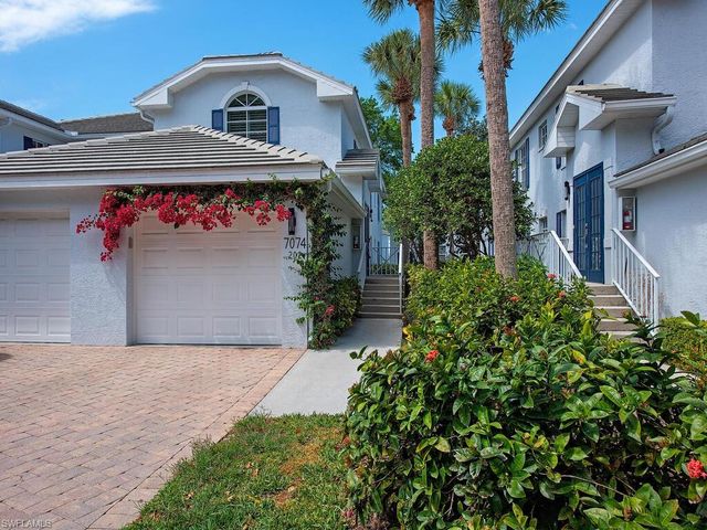 7074 Barrington CIR 202, Naples, FL 34108