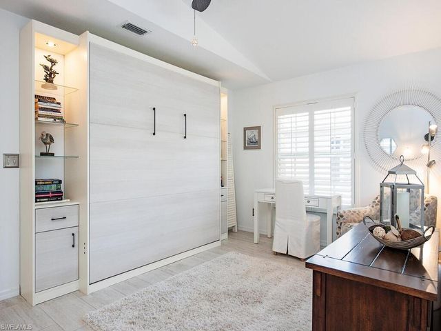 7074 Barrington CIR 202, Naples, FL 34108