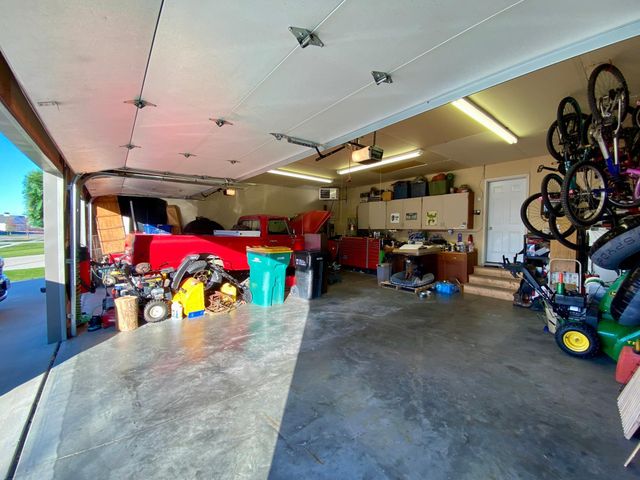 3037 Claire Drive E, West Fargo, ND 58078