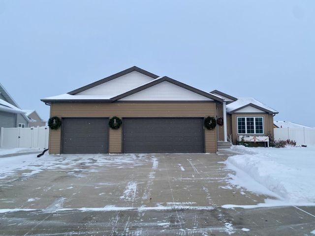 3037 Claire Drive E, West Fargo, ND 58078