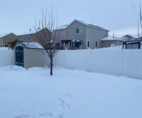 3037 Claire Drive E, West Fargo, ND 58078