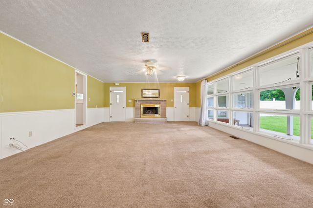 111 Fairfield Drive, Shelbyville, IN 46176