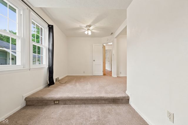 111 Fairfield Drive, Shelbyville, IN 46176
