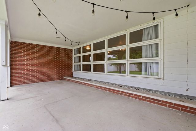 111 Fairfield Drive, Shelbyville, IN 46176