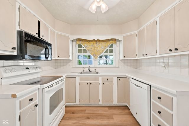 111 Fairfield Drive, Shelbyville, IN 46176