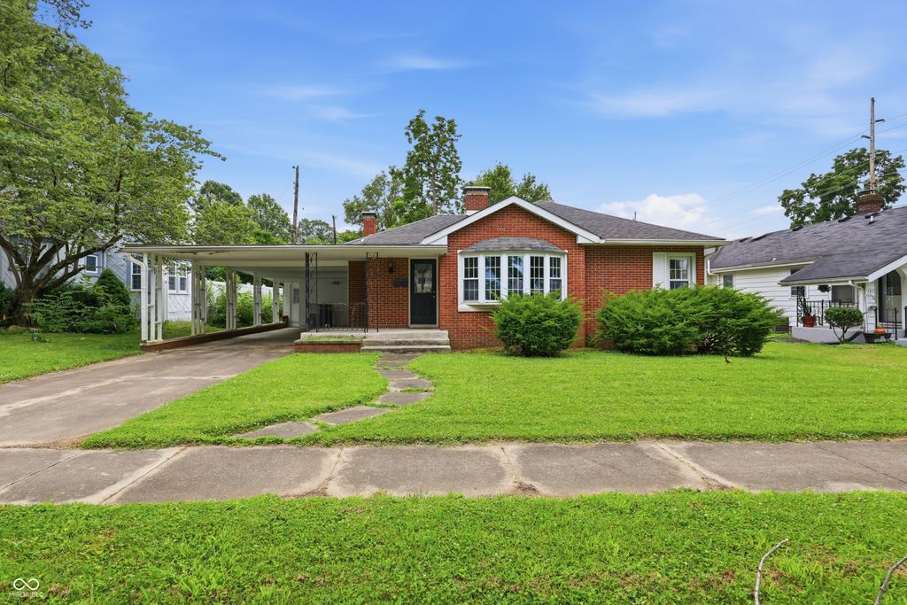 111 Fairfield Drive, Shelbyville, IN 46176