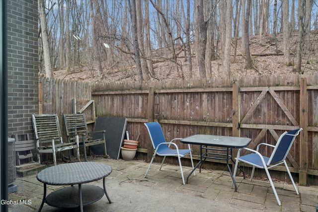 82 Crestwood Terrace, Albany, NY 12203