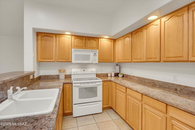 85 N Dixie Avenue, Tucson, AZ 85710