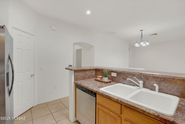 85 N Dixie Avenue, Tucson, AZ 85710