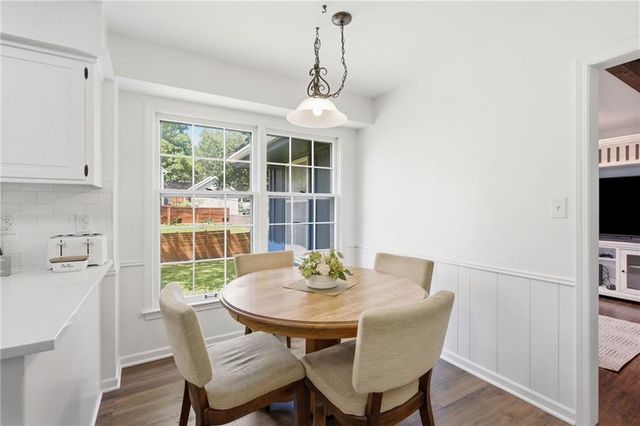 8845 Nall Avenue, Overland Park, KS 66207