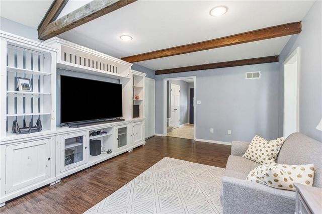 8845 Nall Avenue, Overland Park, KS 66207