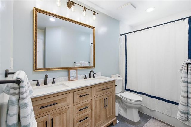 8845 Nall Avenue, Overland Park, KS 66207
