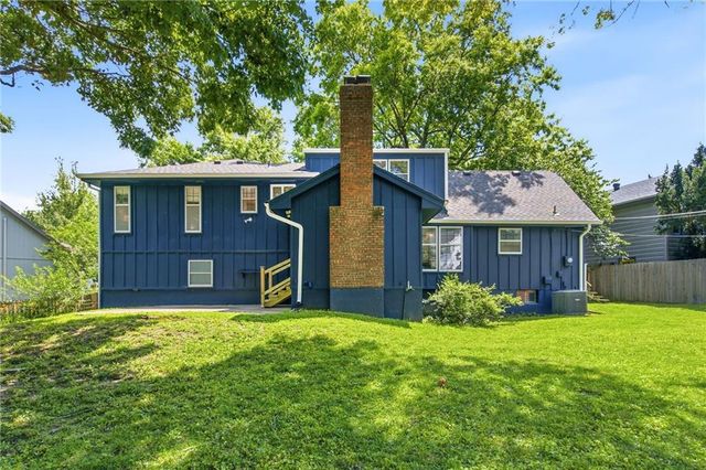 8845 Nall Avenue, Overland Park, KS 66207